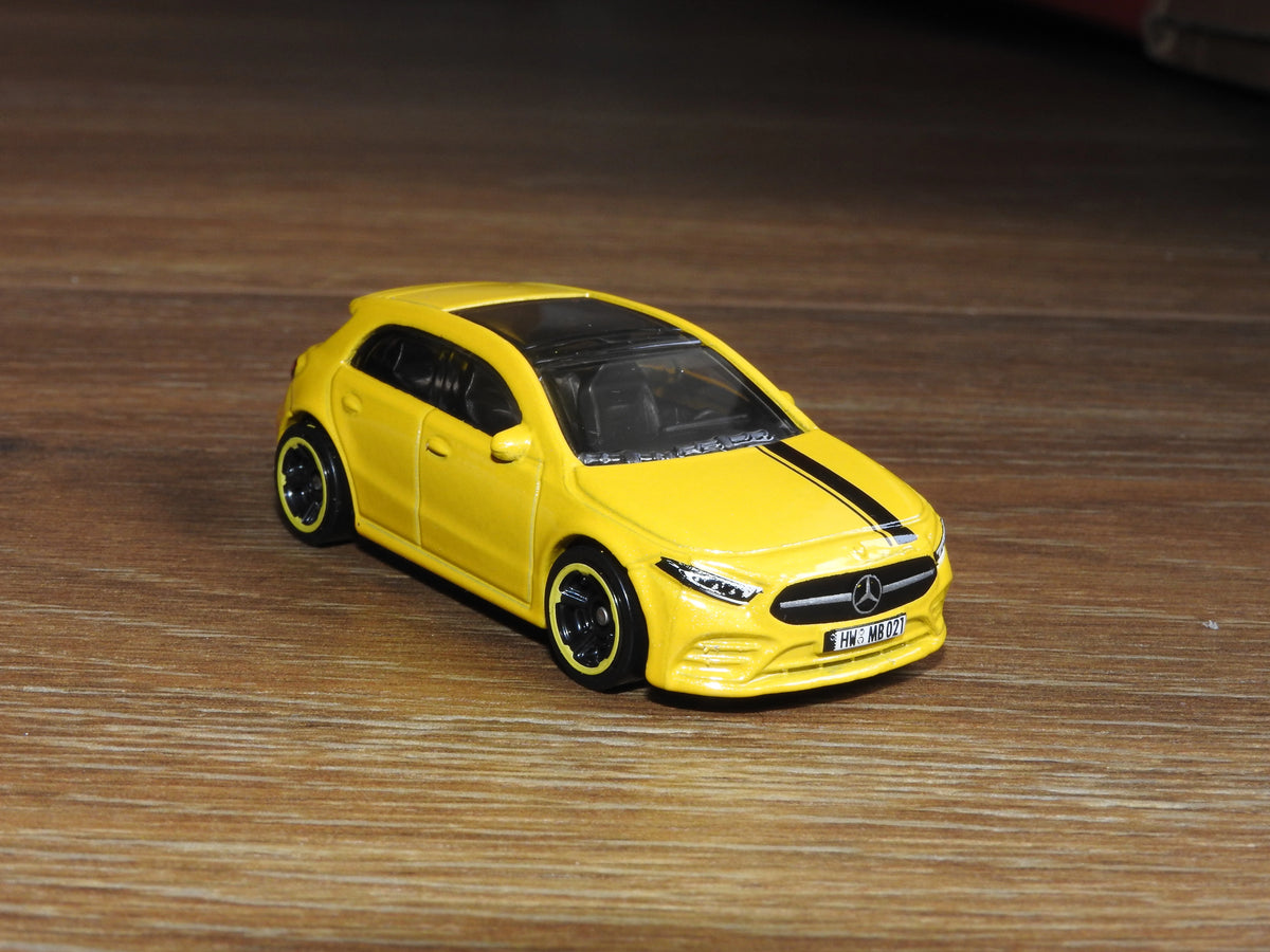 '19 Mercedes-Benz A-Class