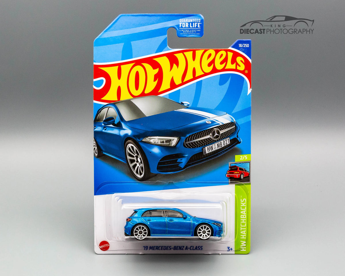 '19 Mercedes-Benz A-Class