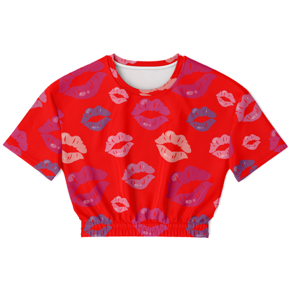 the-underground-bus-line-kisses-cropped-short-sleeved-sweatshirt
